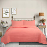 Cubrecama Quilt Reversible 1,5 Plazas Color Coral Lines Collection Martiné